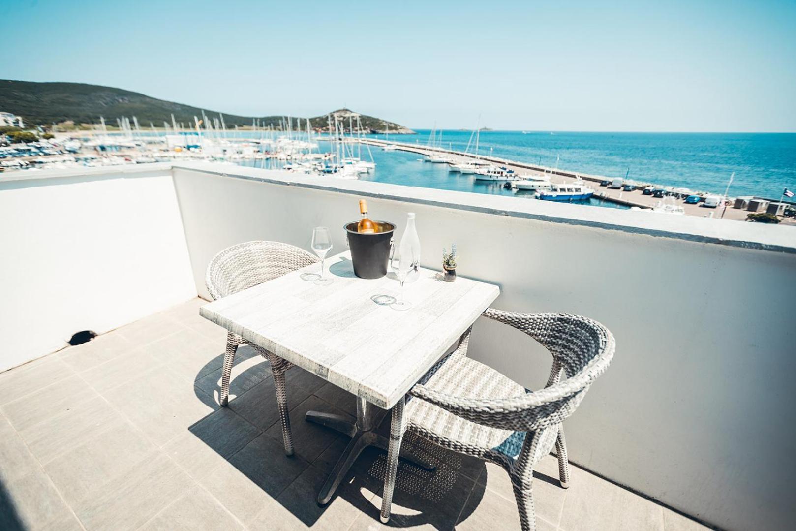 Marina D'Oro Ξενοδοχείο Macinaggio  Εξωτερικό φωτογραφία